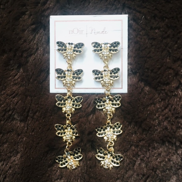 Jewelry - NWT Rhinestone Bee 🐝 Duster Pierced 3” Earrings